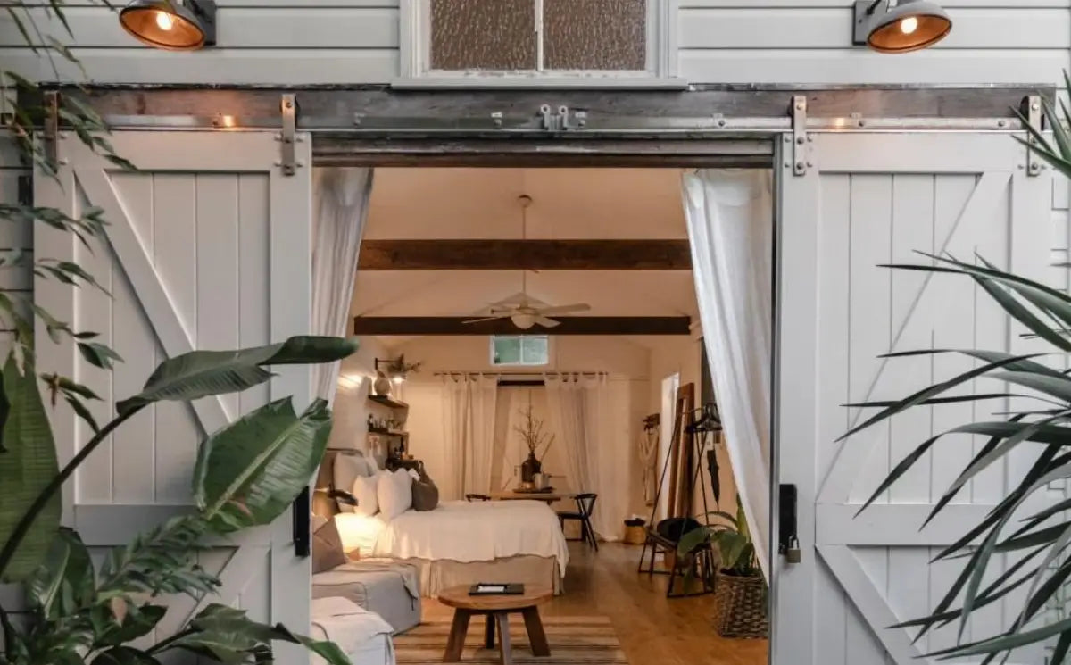 The coast meets the city in this idyllic boutique Byron Bay hotel